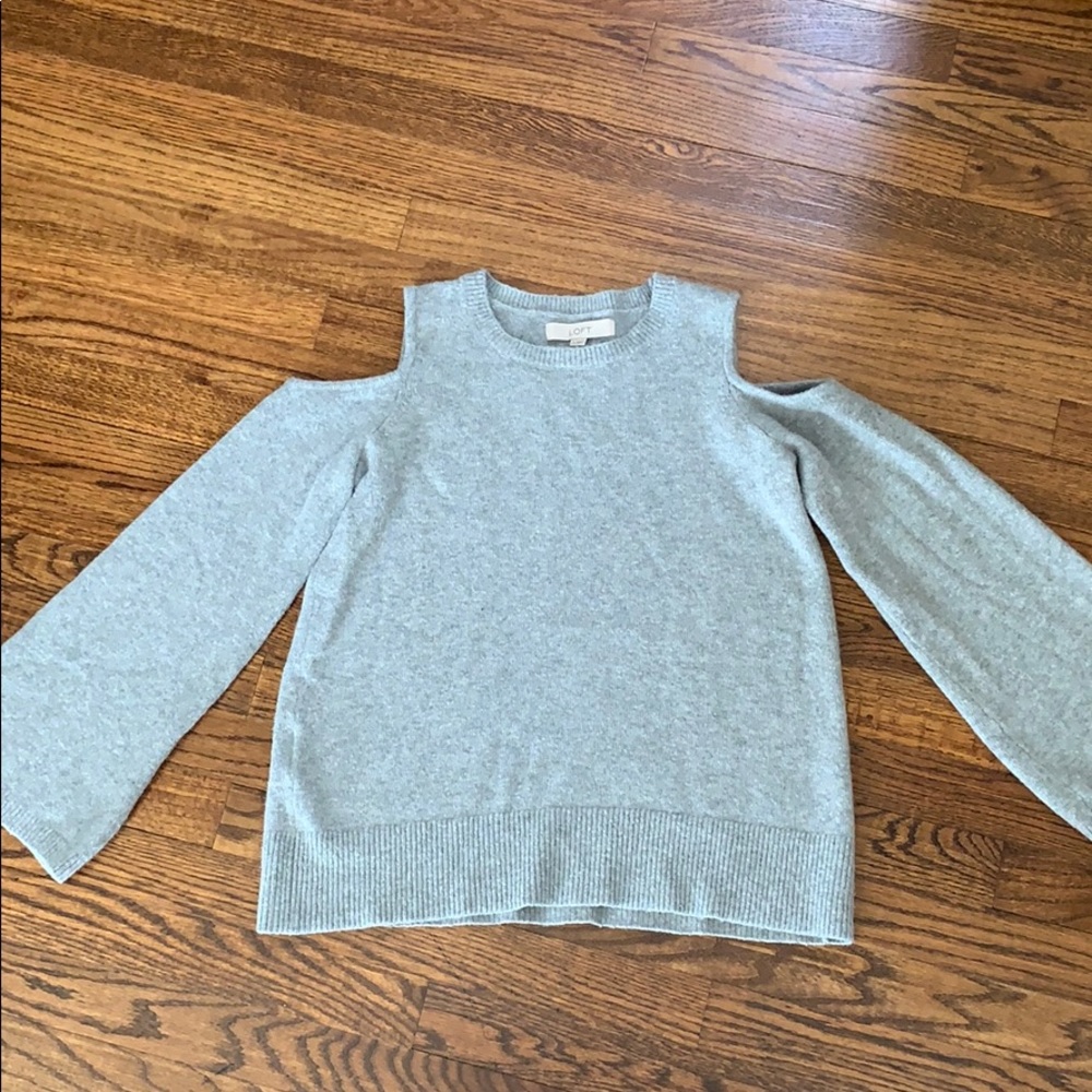 LOFT cold shoulder gray sweater